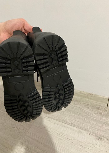 LCW Siyah Bağcıklı Goth Tarzı Kadın Bot - Görsel 5