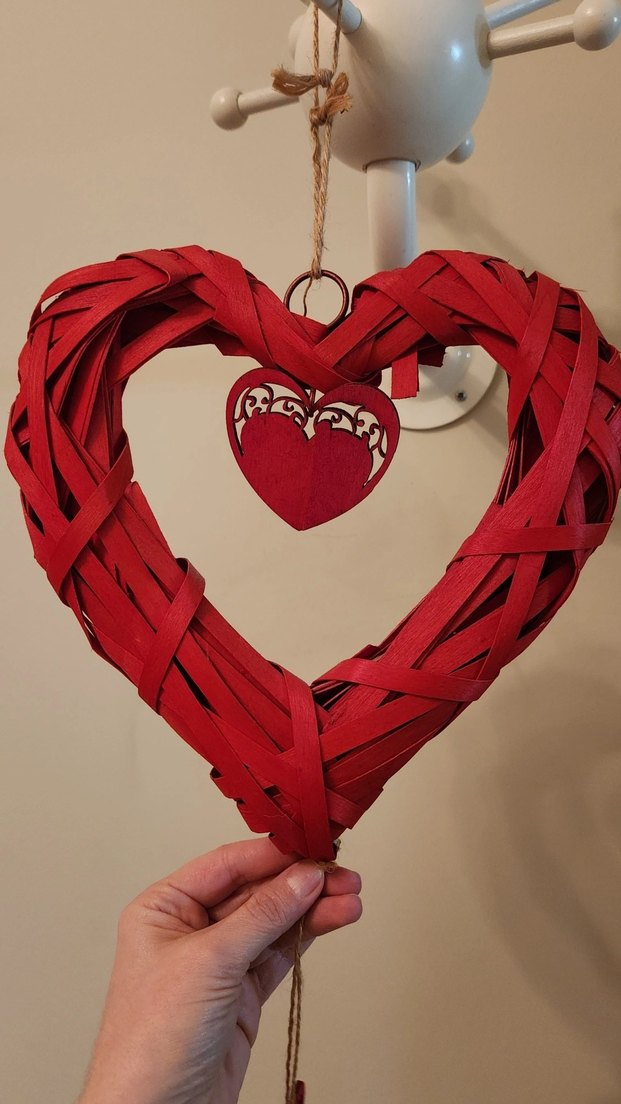 Kırmızı Kalp Şeklinde Duvar Süsü - Görsel 2