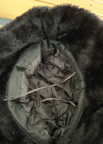 Kadın Siyah Kürk Detaylı Şapka - Görsel 3