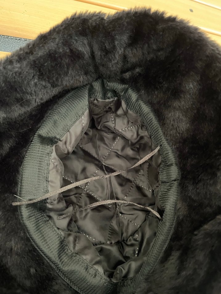 Kadın Siyah Kürk Detaylı Şapka - Görsel 3