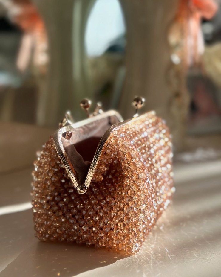 İşlemeli Boncuklu Altın Rengi Kadın Çanta - Görsel 3