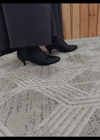 Siyah Rugan Stiletto Topuklu Kadın Bot - Görsel 3