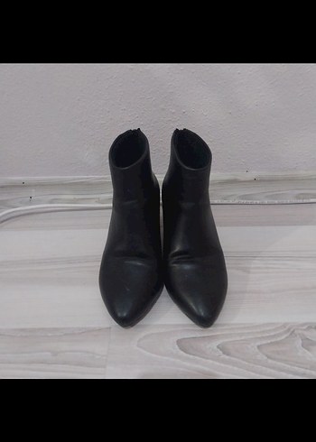 Siyah Rugan Stiletto Topuklu Kadın Bot - Görsel 2