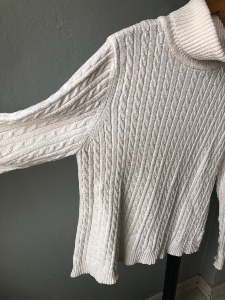 Beyaz Örgü Boğazlı Kadın Kazak - Görsel 2