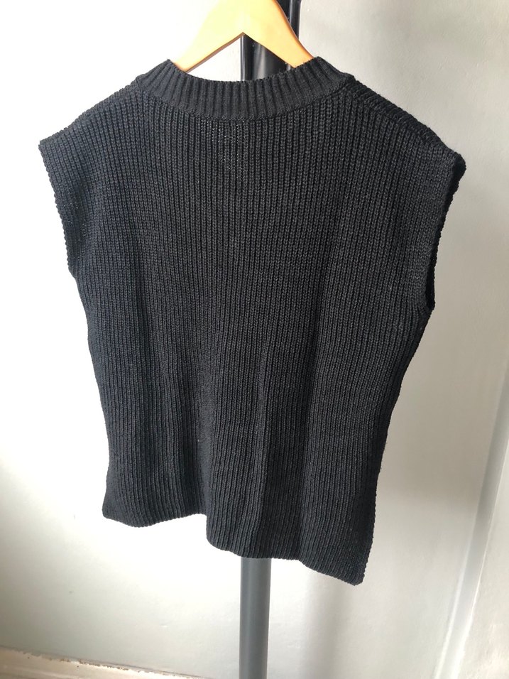 Siyah V Yaka Örgü Kadın Süveter - Görsel 3