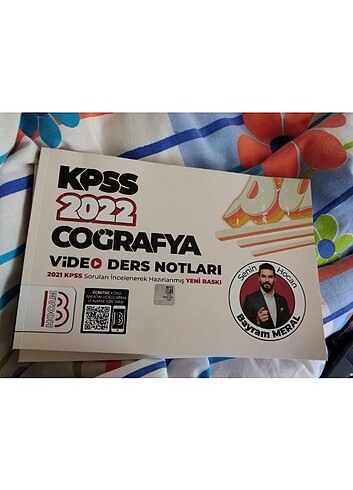 Kpss coğrafya ve tarih kitabı. 2 adet kitap 