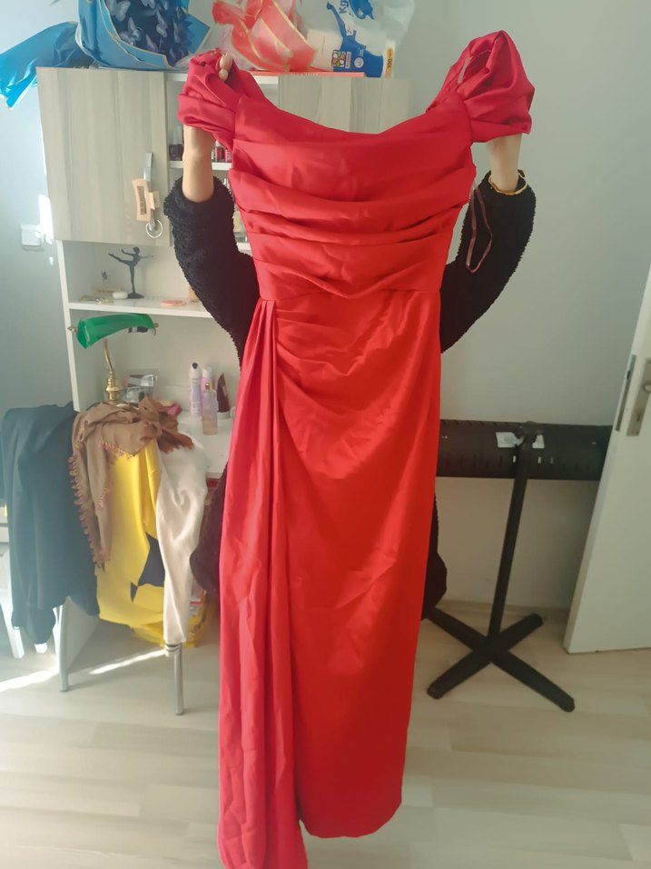 Kırmızı bordoya yakın Uzun Drapeli Straplez Abiye Elbise - Görsel 3