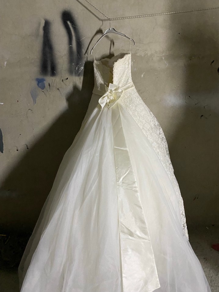 Askılı Straplez Beyaz Vintage Gelinlik - Görsel 3