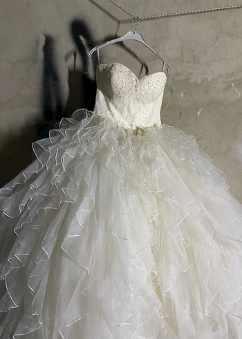 Straplez Beyaz Prenses Gelinlik - Görsel 3