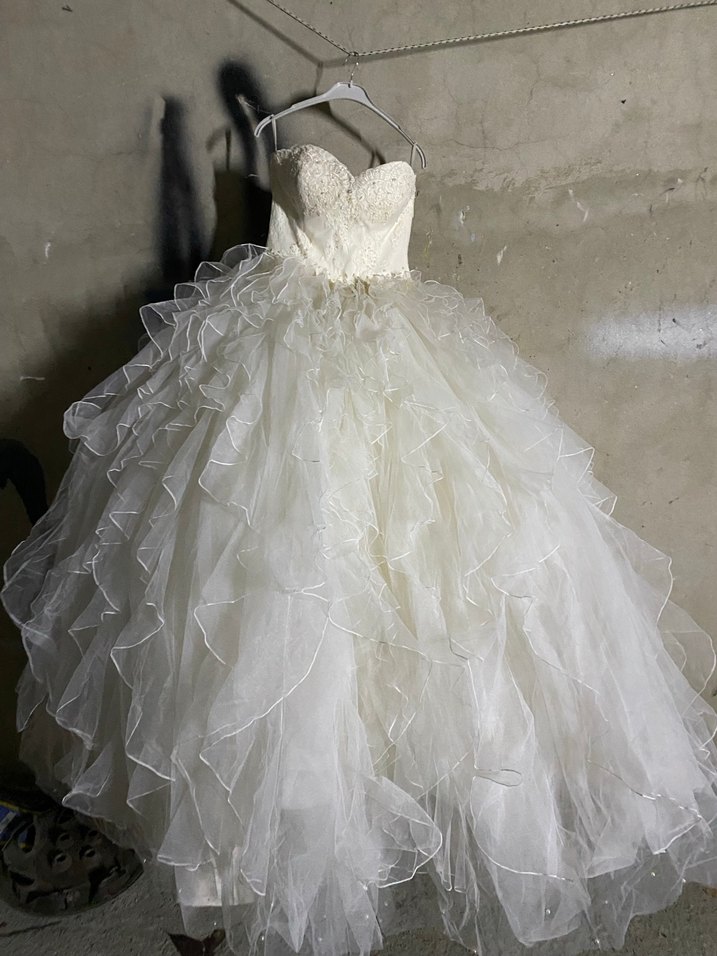 Straplez Beyaz Prenses Gelinlik - Görsel 2