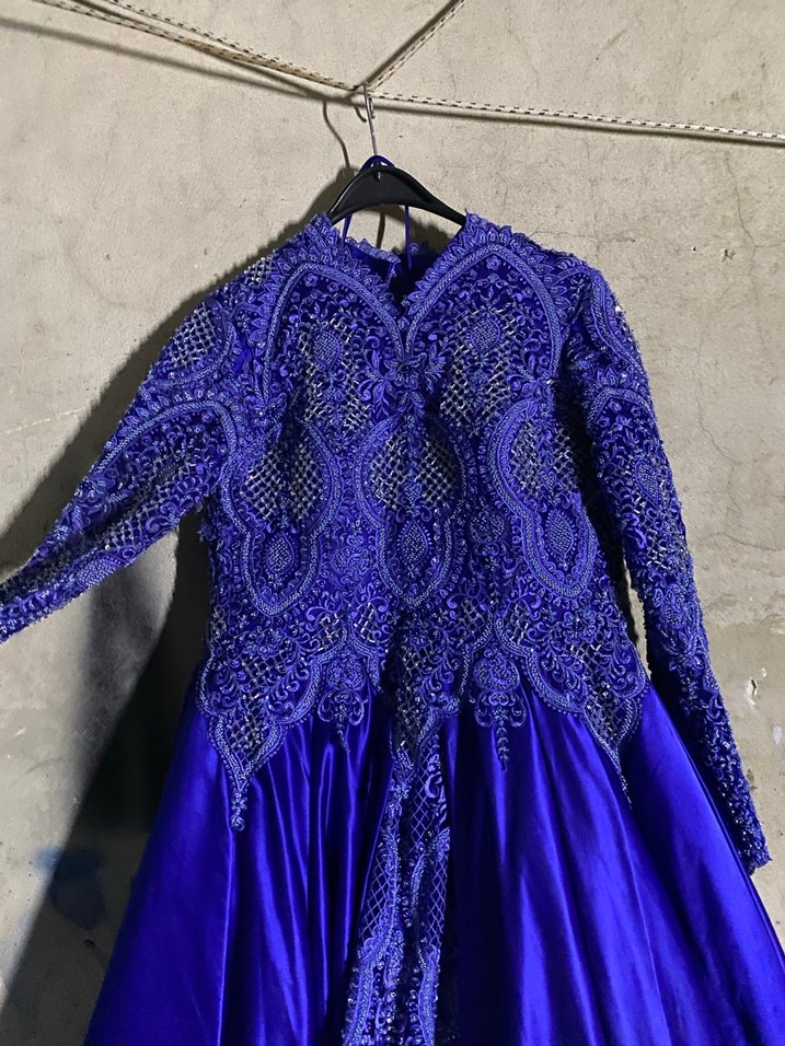 Uzun Kollu Lacivert Gotik Abiye Elbise - Görsel 2