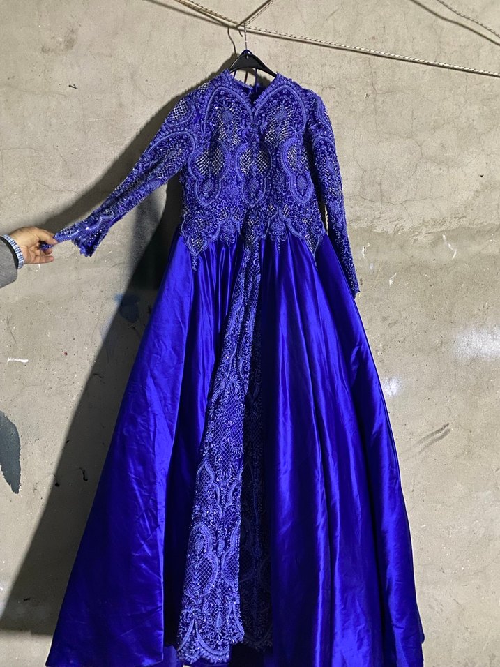 Uzun Kollu Lacivert Gotik Abiye Elbise - Görsel 3