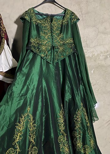 Yeşil Nakışlı Uzun Kadın Kına Elbisesi - Görsel 2