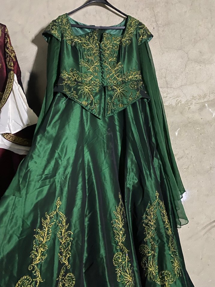 Yeşil Nakışlı Uzun Kadın Kına Elbisesi - Görsel 2
