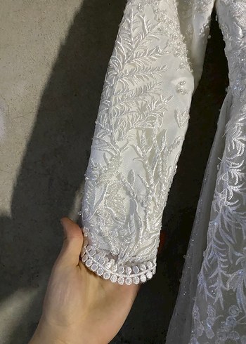 Uzun Kollu Yüksek Yakalı Prenses Gelinlik - Görsel 4