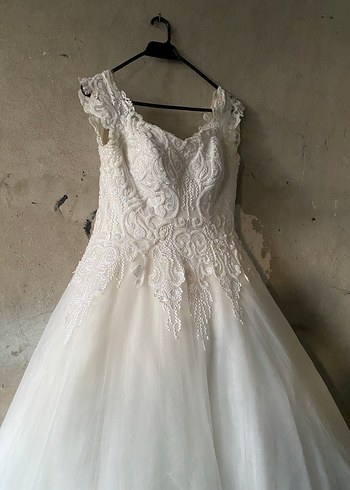 Dantel Detaylı A Kesim Beyaz Gelinlik - Görsel 3