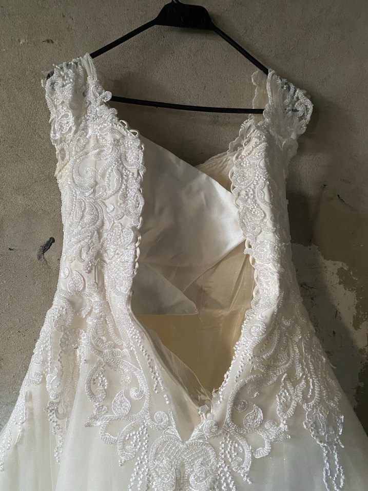 Dantel Detaylı A Kesim Beyaz Gelinlik - Görsel 4