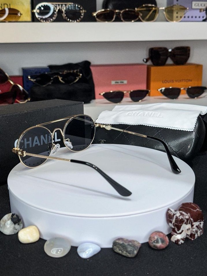 Altın Renkli Payetli Kadın Güneş Gözlüğü - Görsel 2