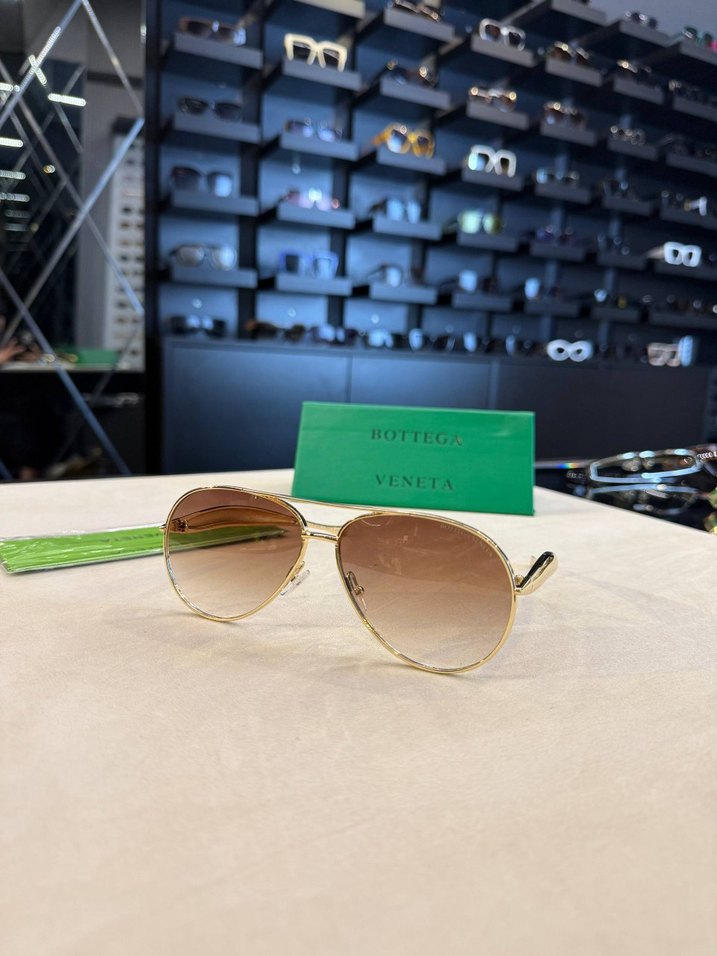 Bej Klasik Kadın Güneş Gözlüğü - Görsel 2