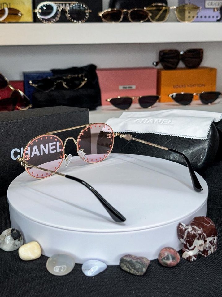 Pembe Parlak Payetli Chanel Kadın Güneş Gözlüğü - Görsel 2