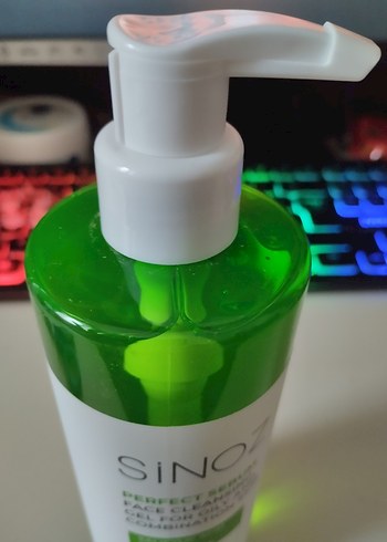 Sinoz Yağlı ve Karma Ciltler İçin Yüz Temizleyici Jeli - Görsel 2