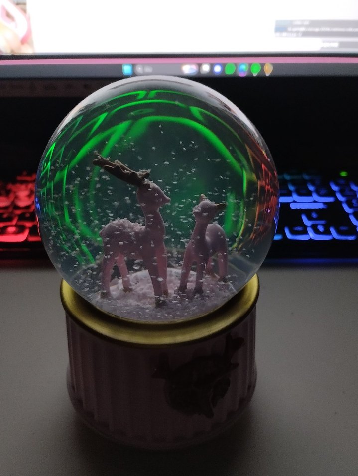 Geyik Figürlü Kar Küresi - Görsel 2