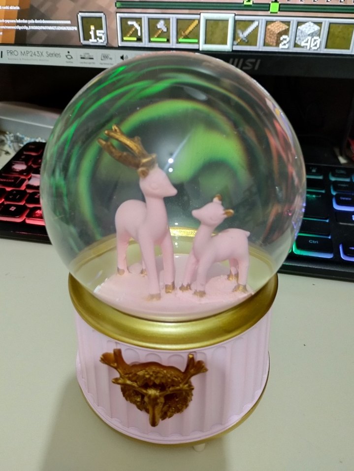 Geyik Figürlü Kar Küresi - Görsel 5