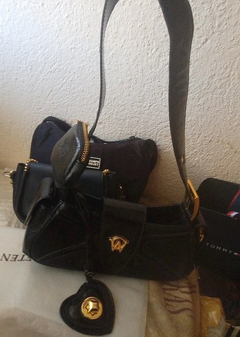 Kilitli Siyah Deri Kadın Çanta - Görsel 2