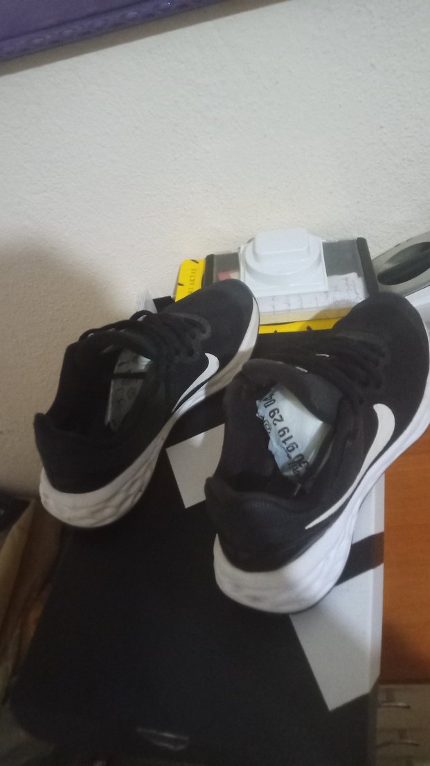 Siyah Nike Düz Tabanlı Kadın Spor Ayakkabı - Görsel 2