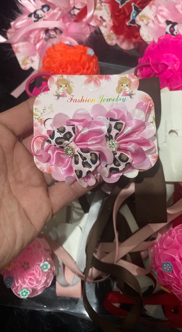 Pembe Desenli Fiyonk Saç Tokası - Görsel 3