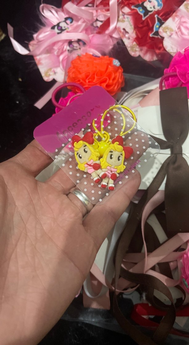 Sarı Elastik Renkli Çocuk Küpeleri - Görsel 3