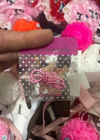 Pembe Baskılı Düğmeli Kız Çocuk Aksesuarı - Görsel 2