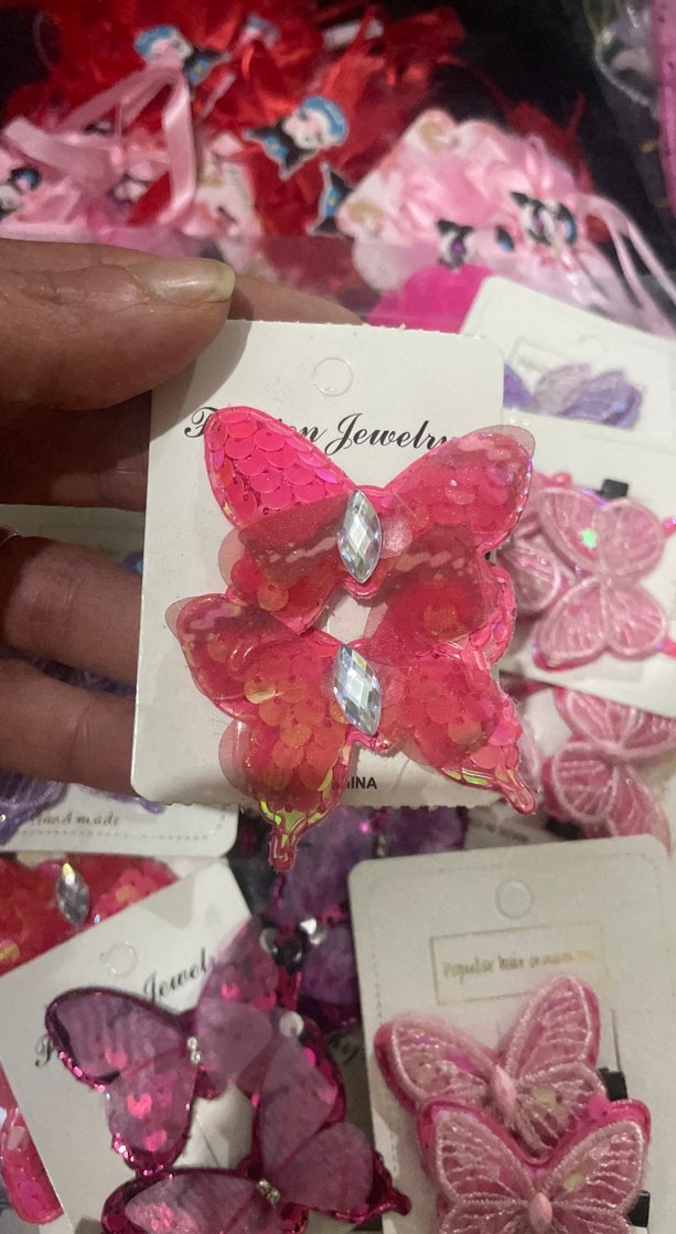 Pembe Payetli Kelebek Broş - Görsel 3