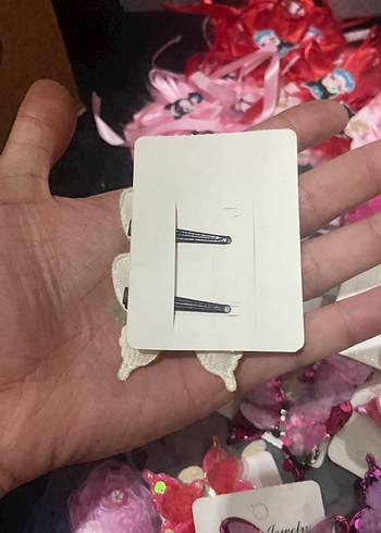 Renkli Payetli Sarı Kelebek Broş - Görsel 2