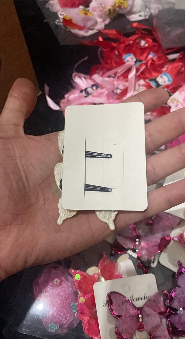 Renkli Payetli Sarı Kelebek Broş - Görsel 2