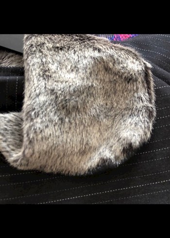 Gri Kürklü Yaka Detaylı Kadın Panço - Görsel 4