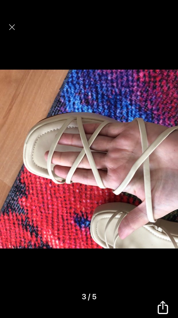 Beyaz Örgü Detaylı Dolgu Topuklu Sandalet - Görsel 3