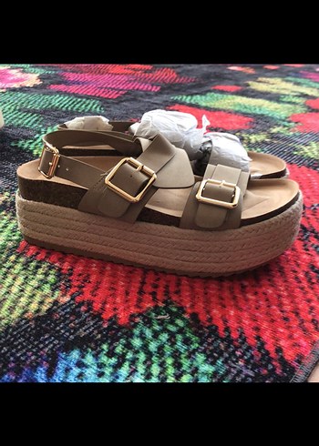 Tokalı Taba Renk Kadın Dolgu Topuk sandalet - Görsel 2