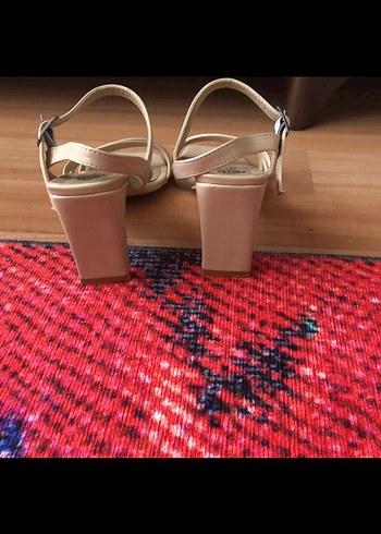 Bej Tokalı Kadın Topuklu Sandalet - Görsel 2