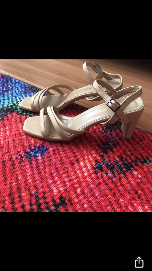 Bej Tokalı Kadın Topuklu Sandalet - Görsel 4