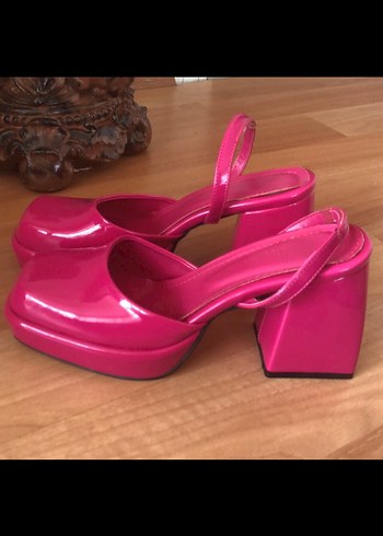 Parlak Pembe Platform Topuklu Kadın Ayakkabı - Görsel 2