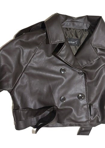 Kahverengi Kemer Detaylı Kısa Deri Ceket - Görsel 2