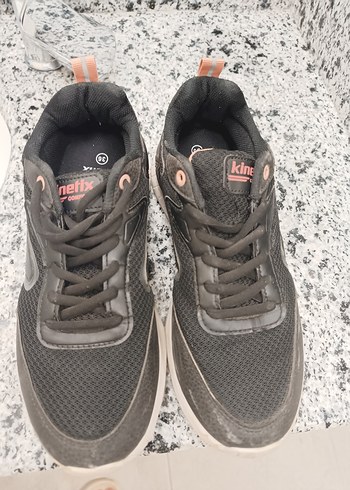 Siyah Bağcıklı Kadın Spor Ayakkabı - Görsel 3