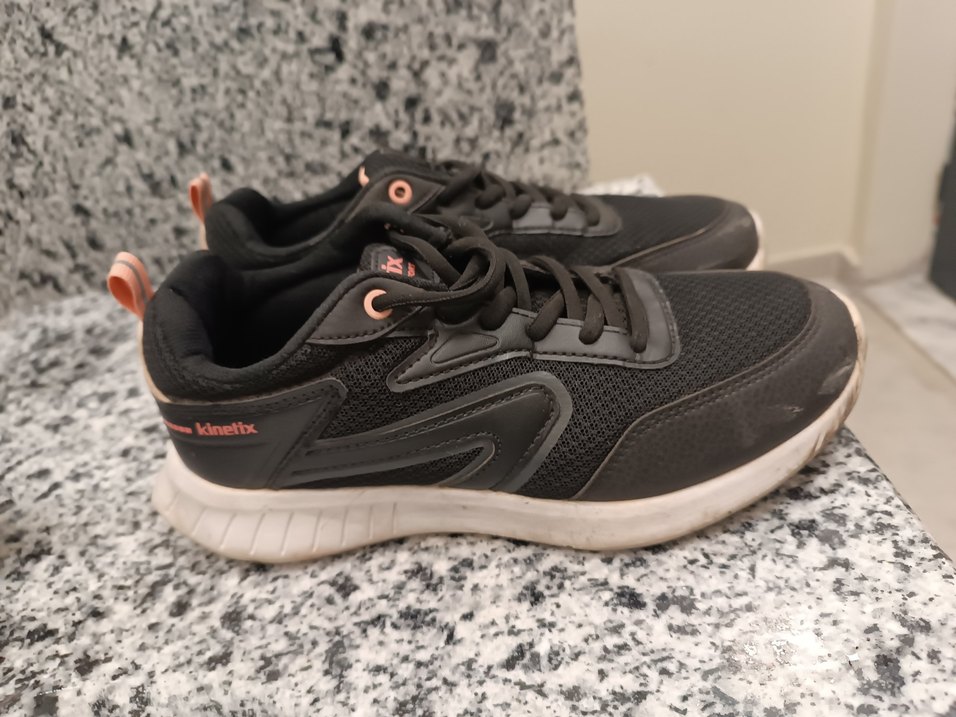 Siyah Bağcıklı Kadın Spor Ayakkabı - Görsel 2