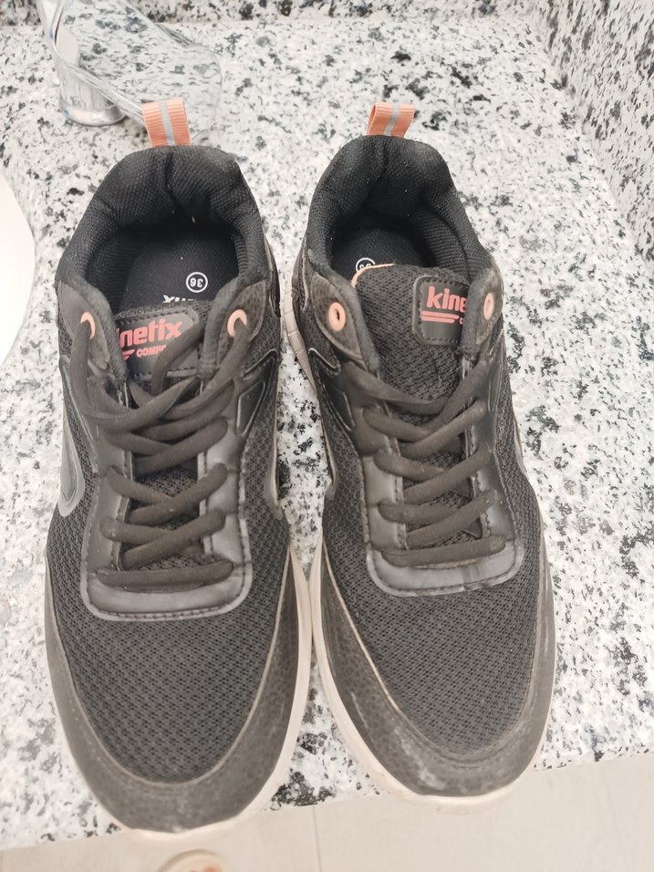 Siyah Bağcıklı Kadın Spor Ayakkabı - Görsel 3