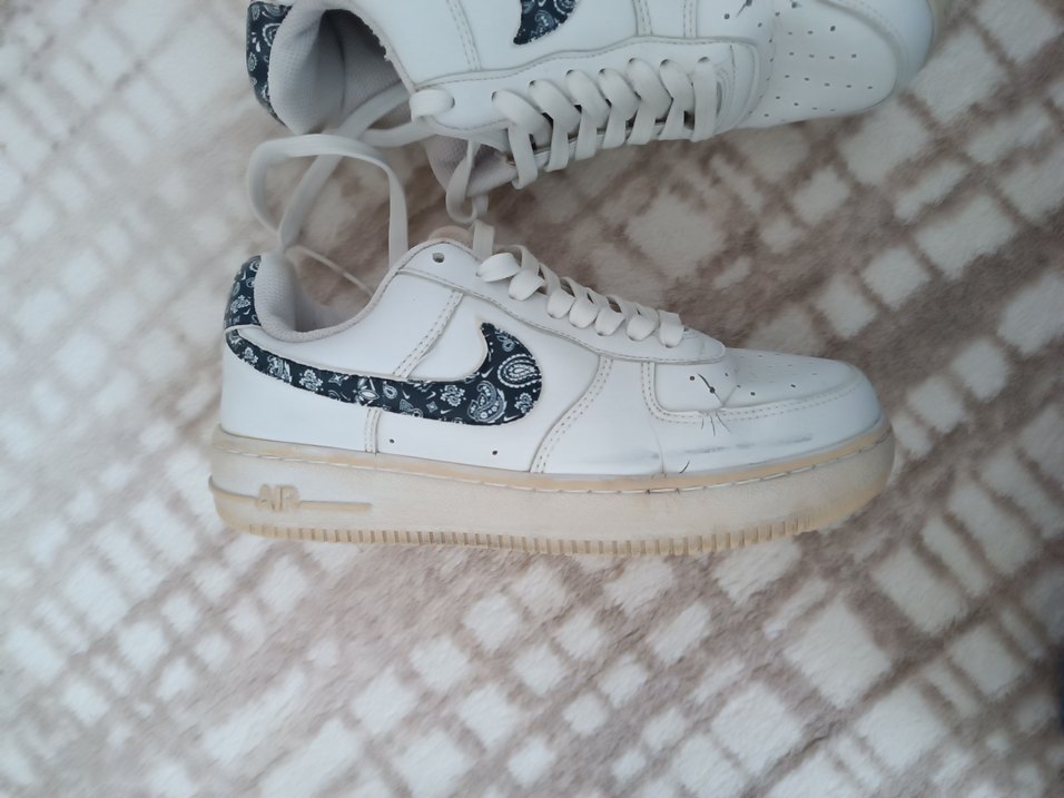 Gri Detaylı Beyaz Kadın Spor Ayakkabı - Görsel 4