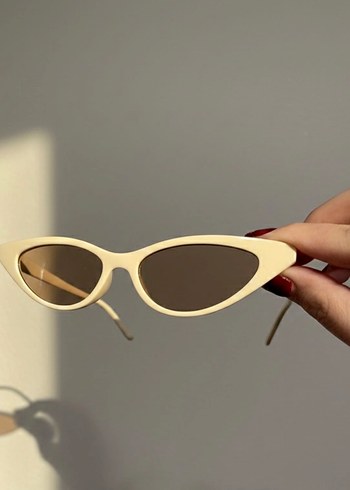 Cat - Eye Bej Kadın Güneş Gözlüğü - Görsel 3