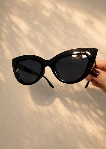 Siyah Cat-Eye Kadın Güneş Gözlüğü - Görsel 3