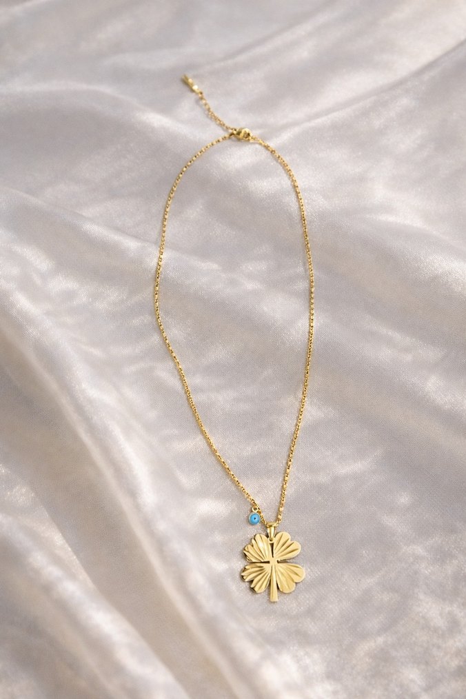 Dört Yapraklı Yonca Figürlü Kolye - Görsel 4