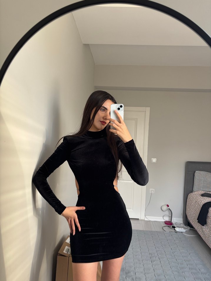 BERSHKA KADİFE TAŞLI ELBİSE - Görsel 3